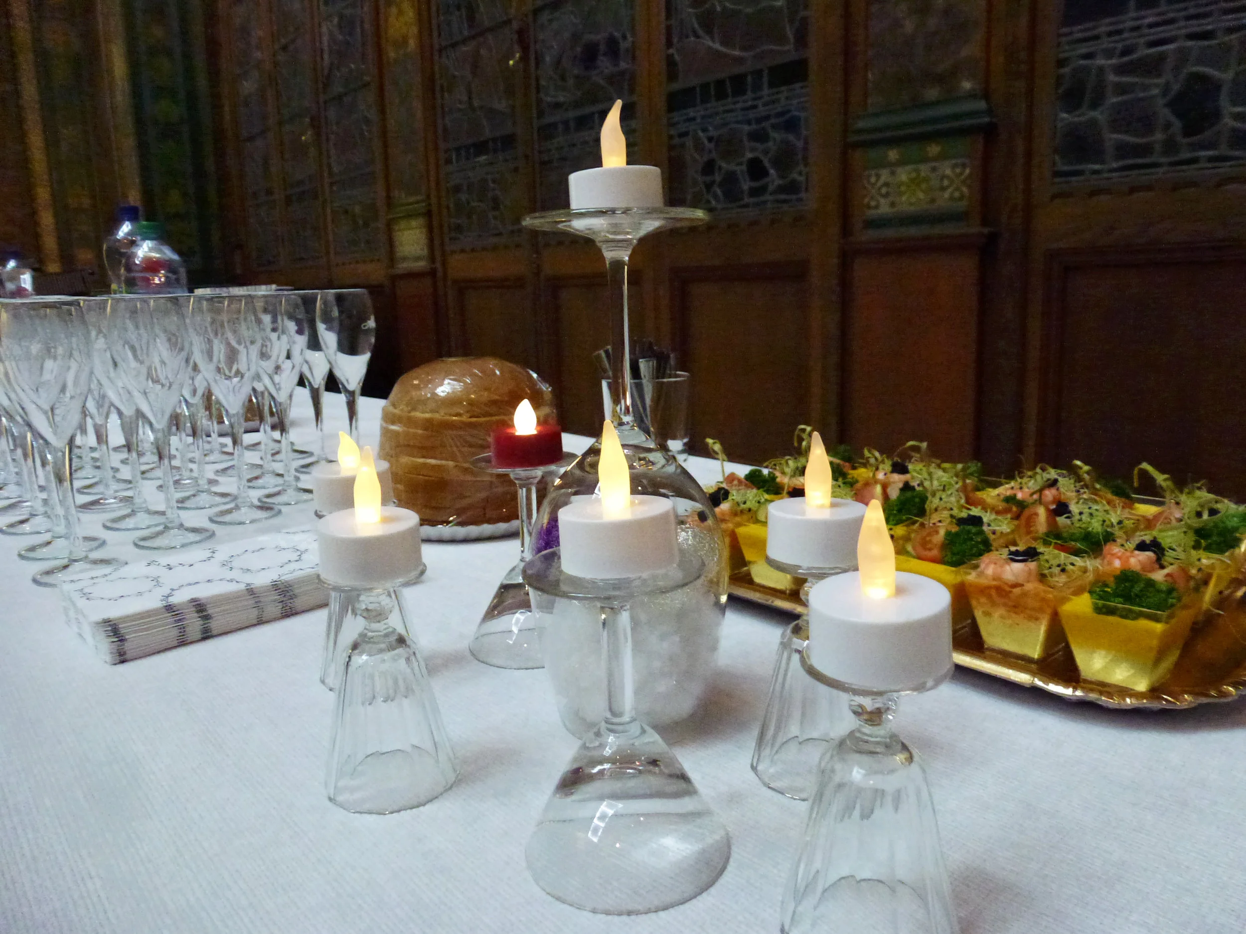 Décor des tables, admirable d'imagination et de finesse, comme l'ont relevé les invités