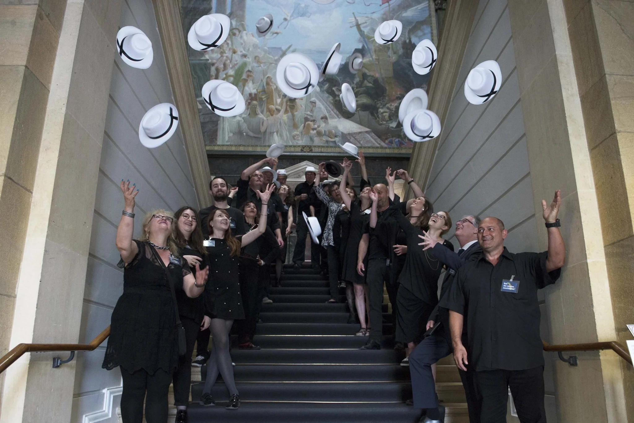 L'équipe du MahN et d'ARTHIS lève haut son chapeau devant l'organisation hors pair d'Isabella Liggi, conservatrice-assistante du cabinet de numismatique, et se réjouit d'accueillir les premiers visiteurs de la Nuit des musées