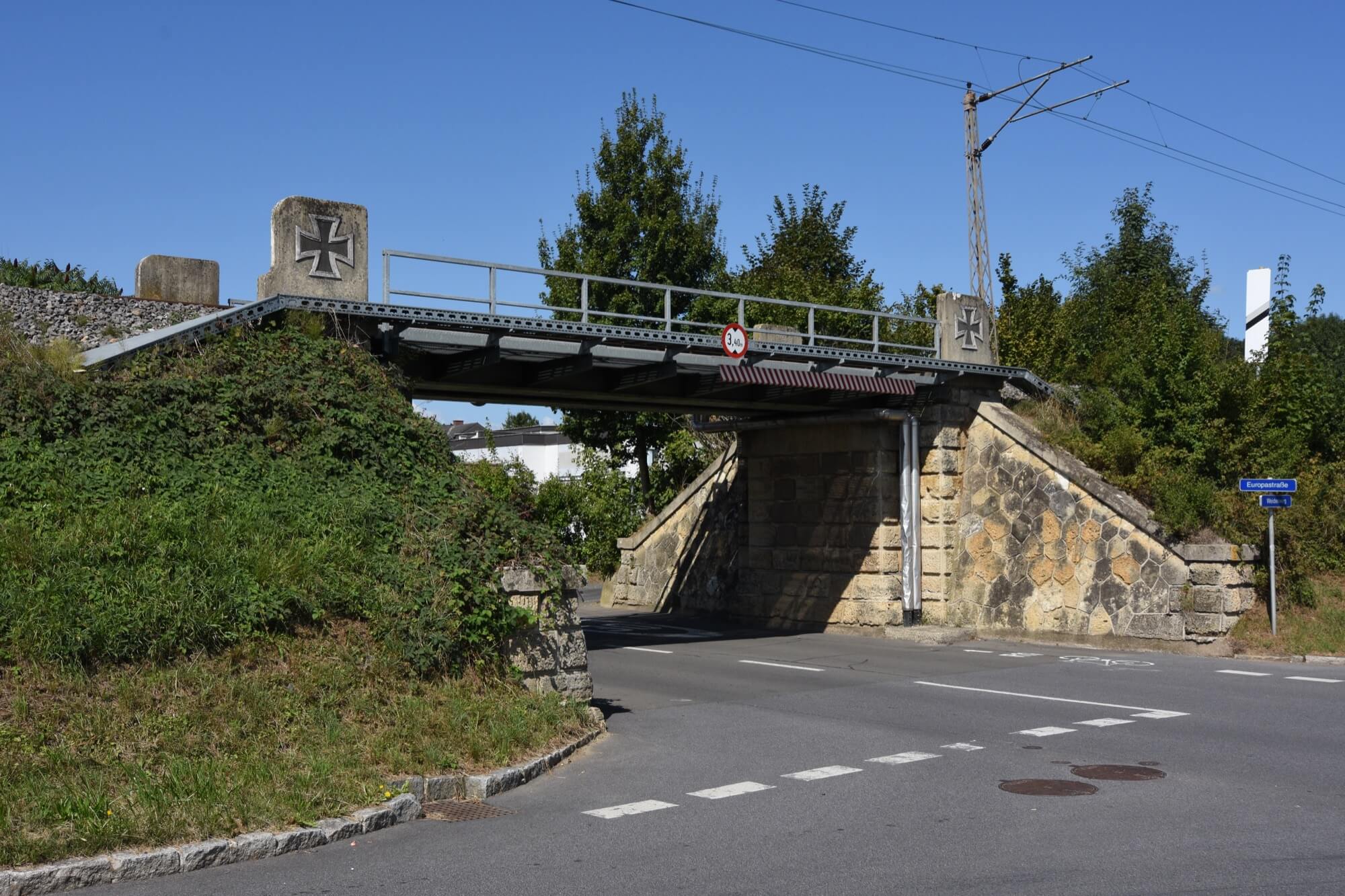 Bahndamm mit Brücken | Weidenweg 14, Feldbach