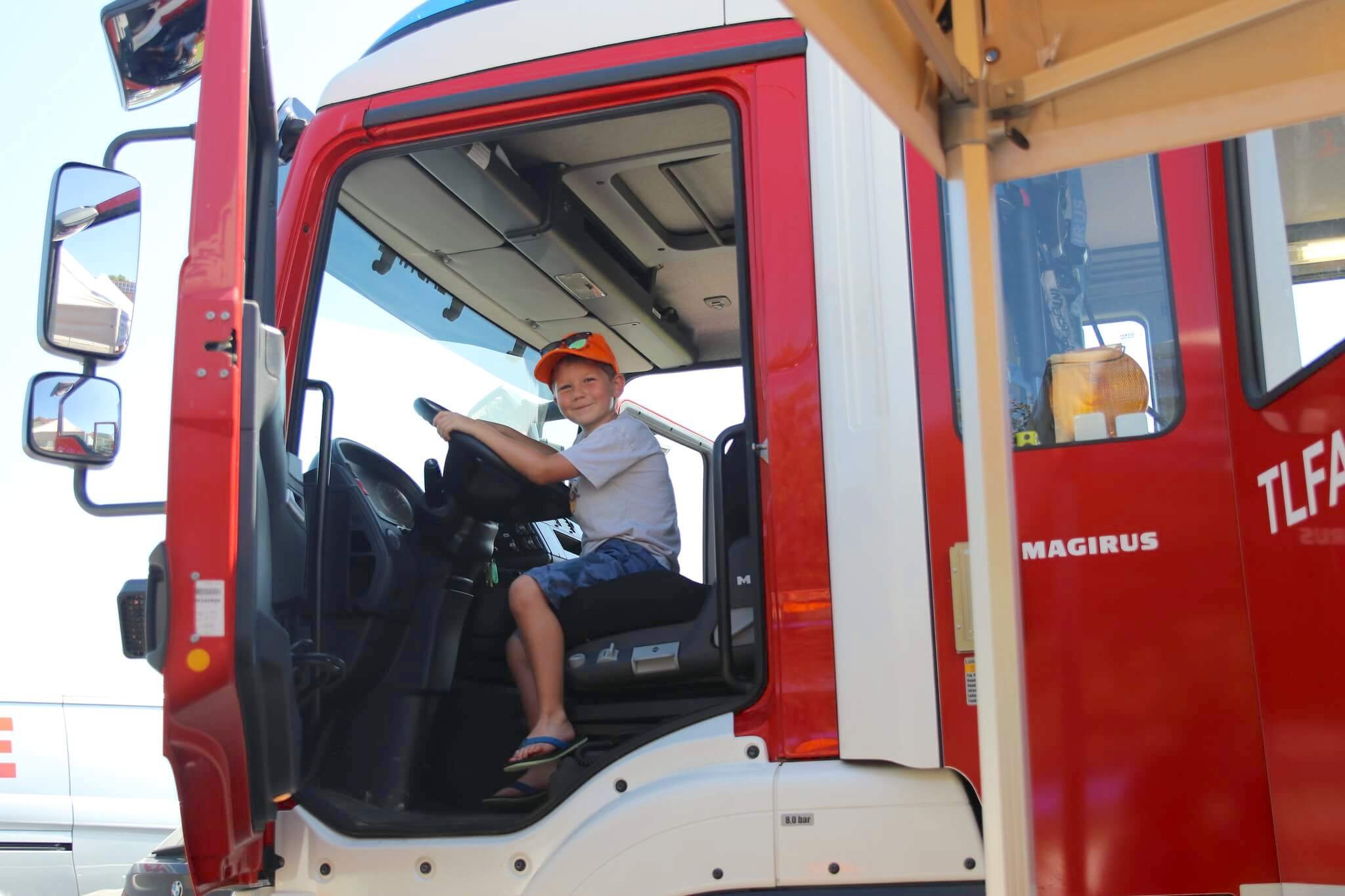Feuerwehr-01.jpg