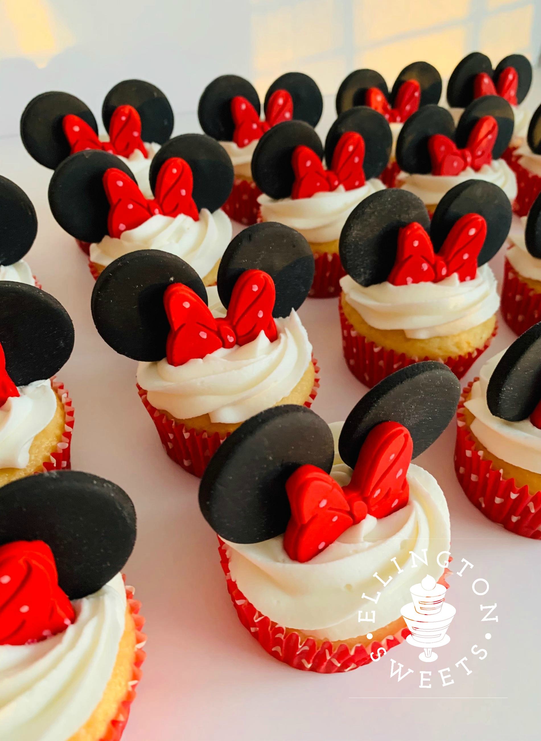 Minnie Mouse Cupcakes.jpg