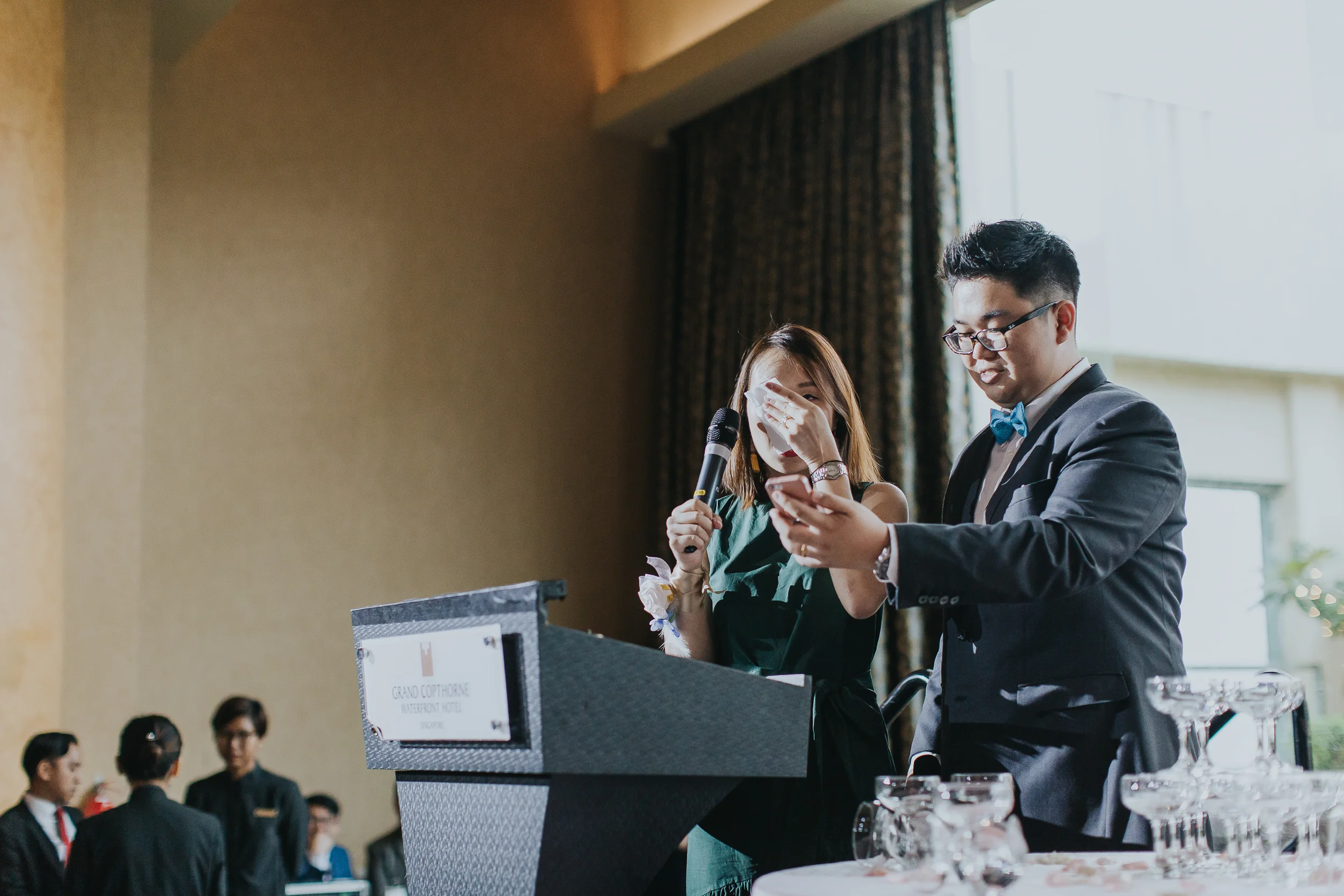 Singapore+Actual+Day+Wedding+Photographer+Grand+Mercure+Oliver+Estelle-0096.jpg