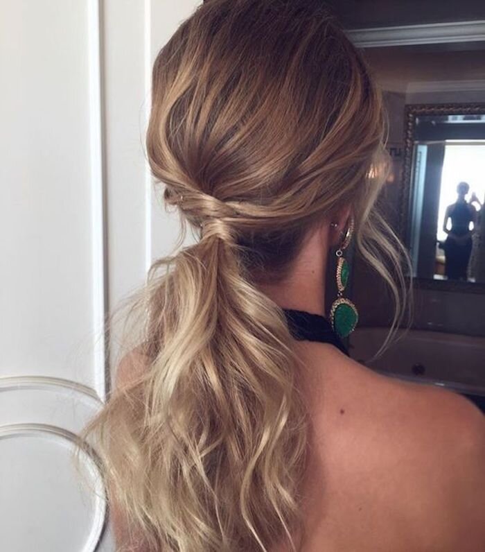 Wedding-hair-trends-for-2019_romantic-pony-tails-6.jpg