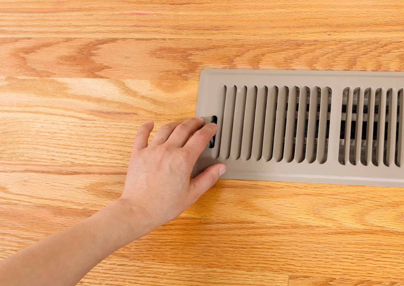 floor duct.jpg