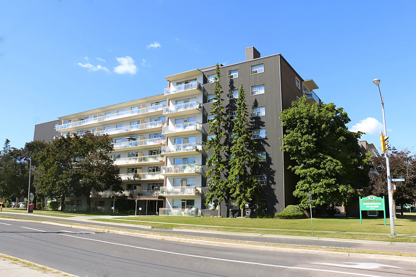 3R - 18 The Donway East.jpg