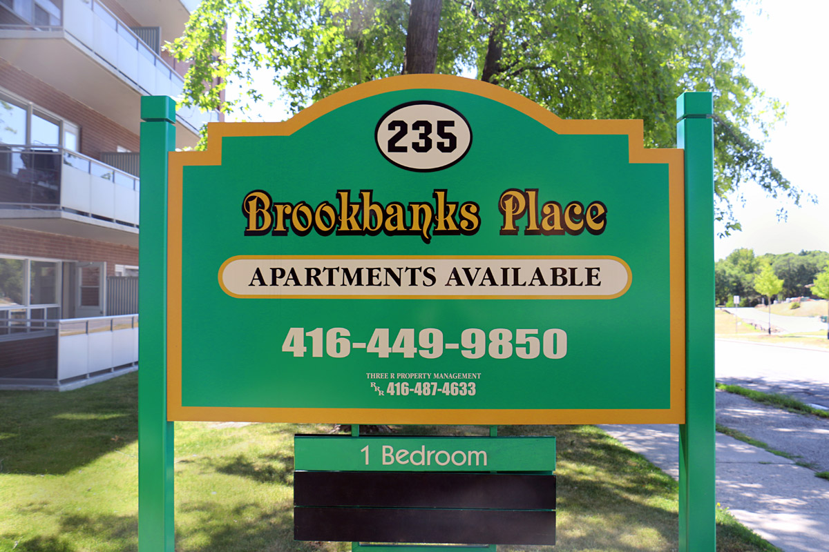 3R06 - 235 Brookbanks Drive - Photo2 Sign.jpg