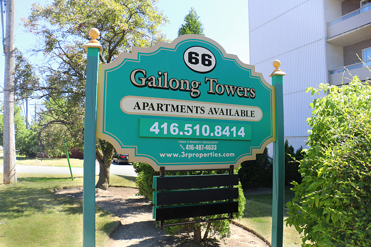 3R10 - 66 Parkwood Village Drive - Photo2 Sign.jpg