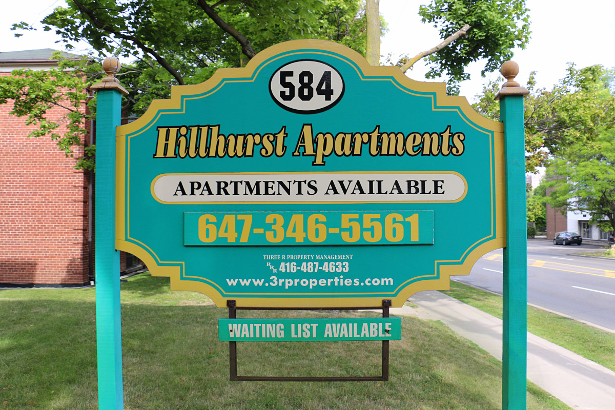3R13 - 584 Lawrence Avenue - Photo2 Sign.jpg