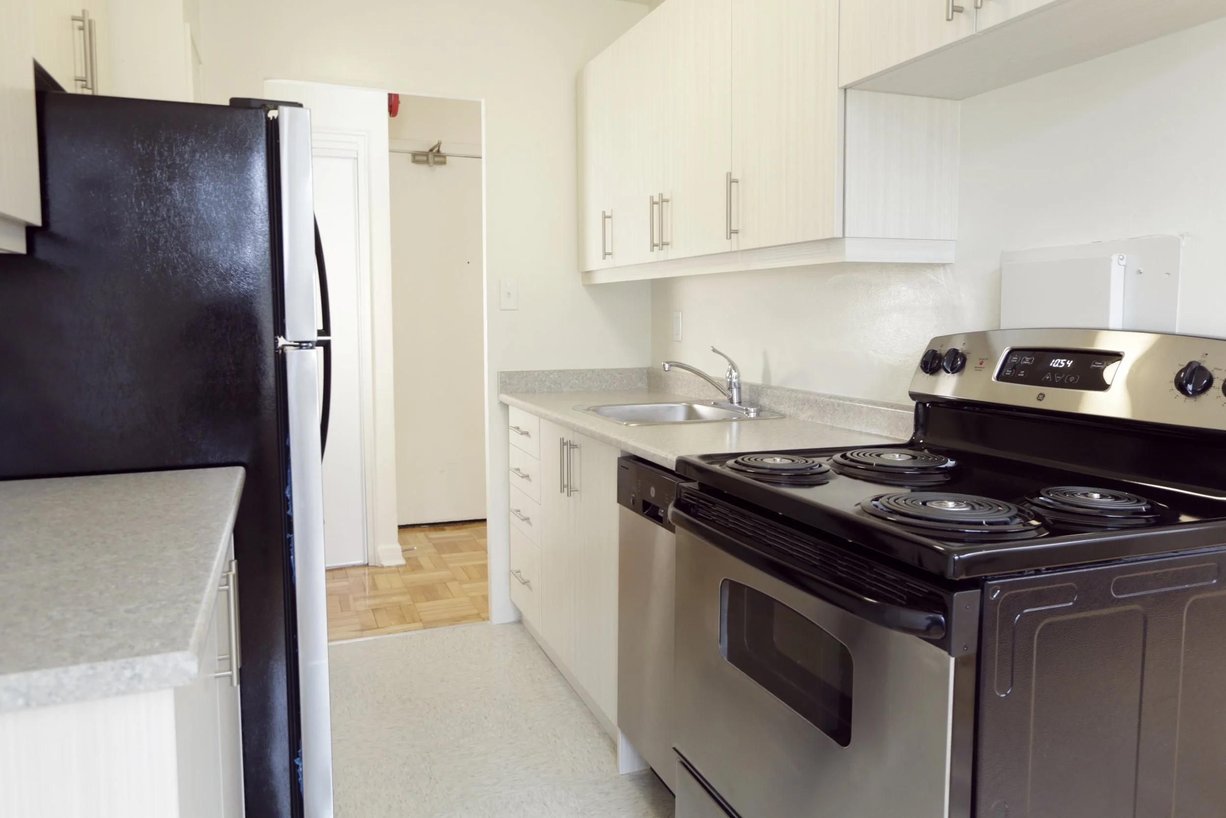 3R - 202003 18Tinder Kitchen _MG_9414+.JPG