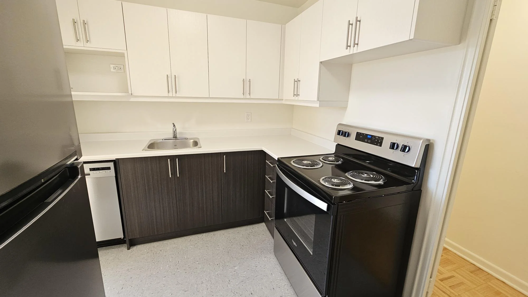 50u 204 2BR Kitchen3.jpg