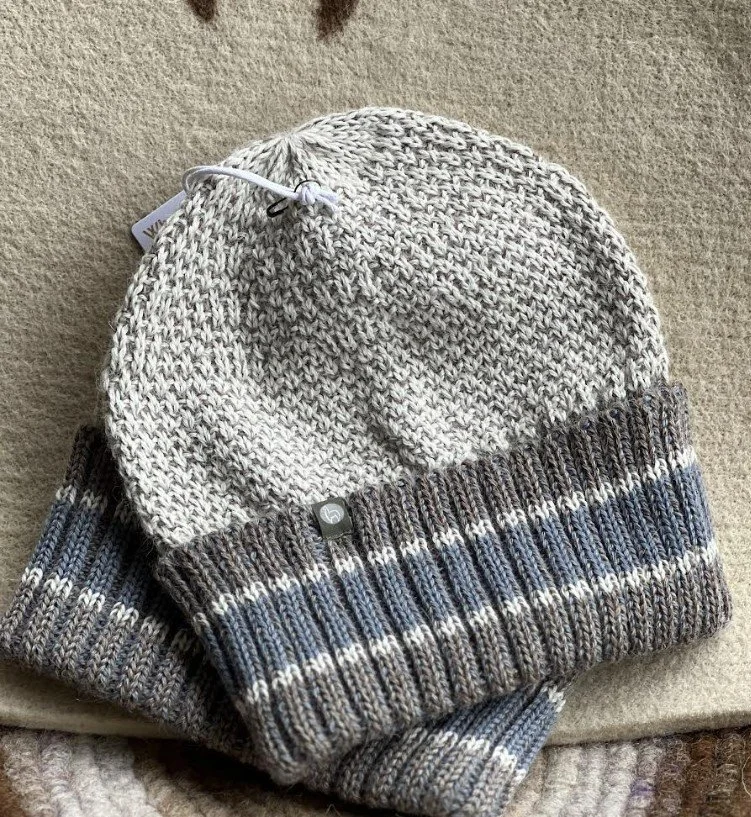 Beanie1.jpg