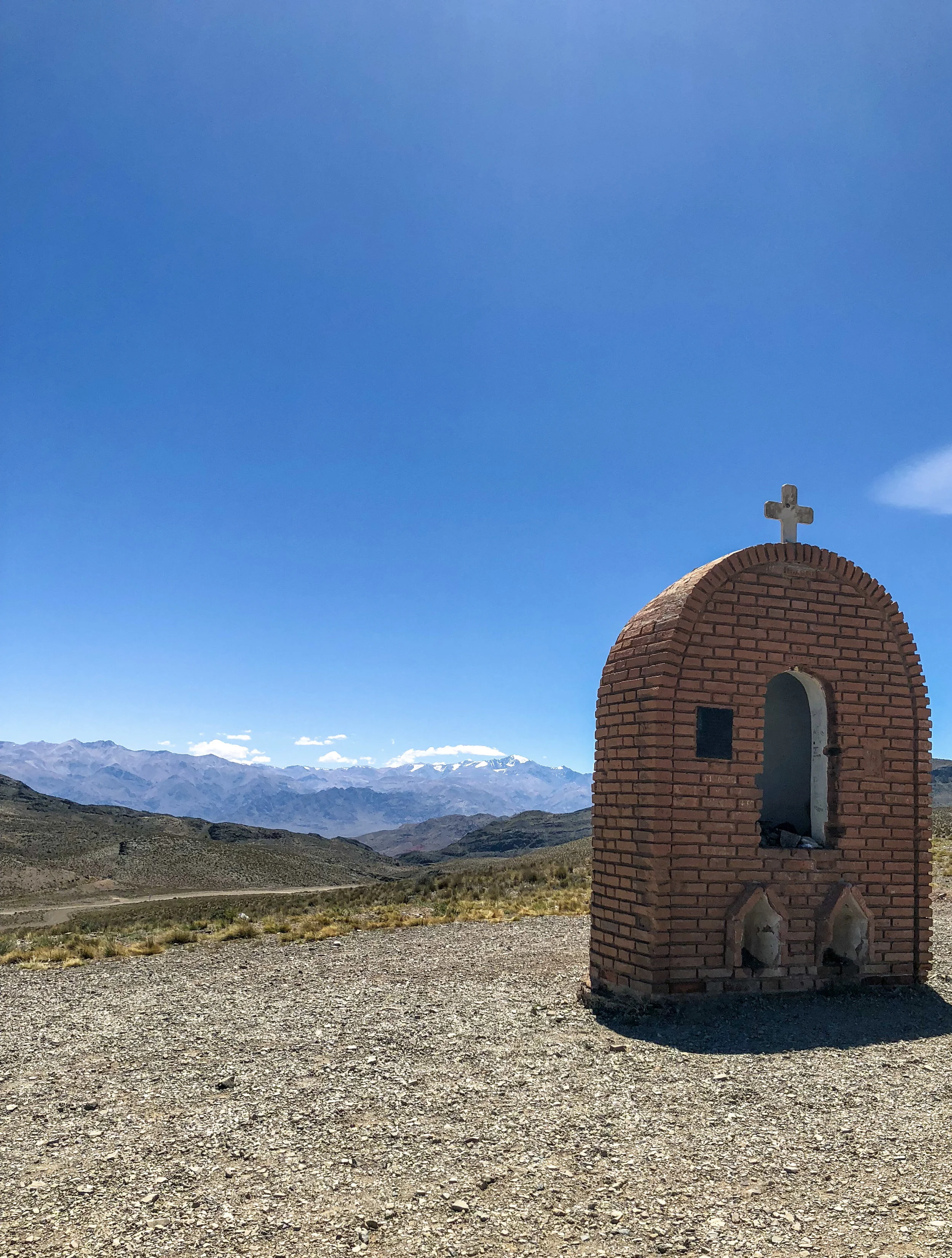 Look out for Cruz De Paramillos. This is the one place you can see Aconcagua, the highest peak in the Andes mountain range.
