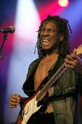 Tony Springer :: Musician, Singer, Songwriter, Performer :: Wild T & The Spirit, David Bowie :: Toronto