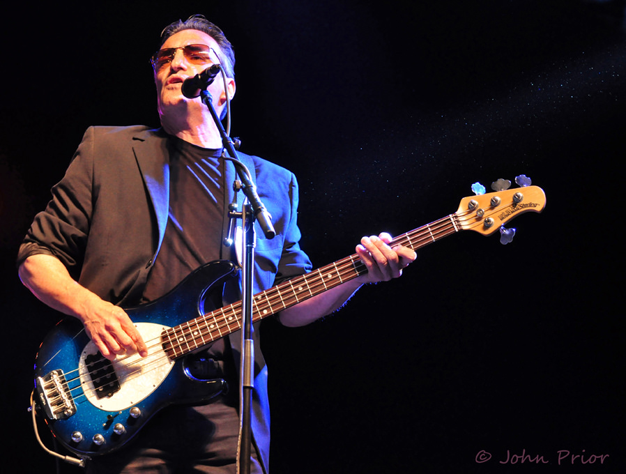 Peter Fredette :: Singer, Performer, Producer :: Kim Mitchell Band :: Ottawa
