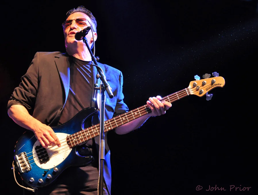 Peter Fredette :: Singer, Performer, Producer :: Kim Mitchell Band :: Ottawa