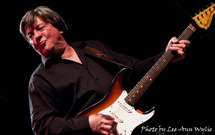 Les Emmerson :: Singer, Songwriter :: 5 Man Electrical Band :: Ottawa