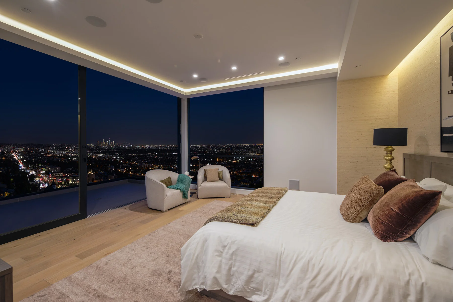 8366 Sunset View_014.jpg