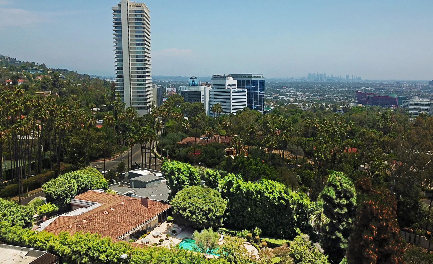 New Listing! 410 Doheny Drive in Beverly Hills | Great New Build Opportunity