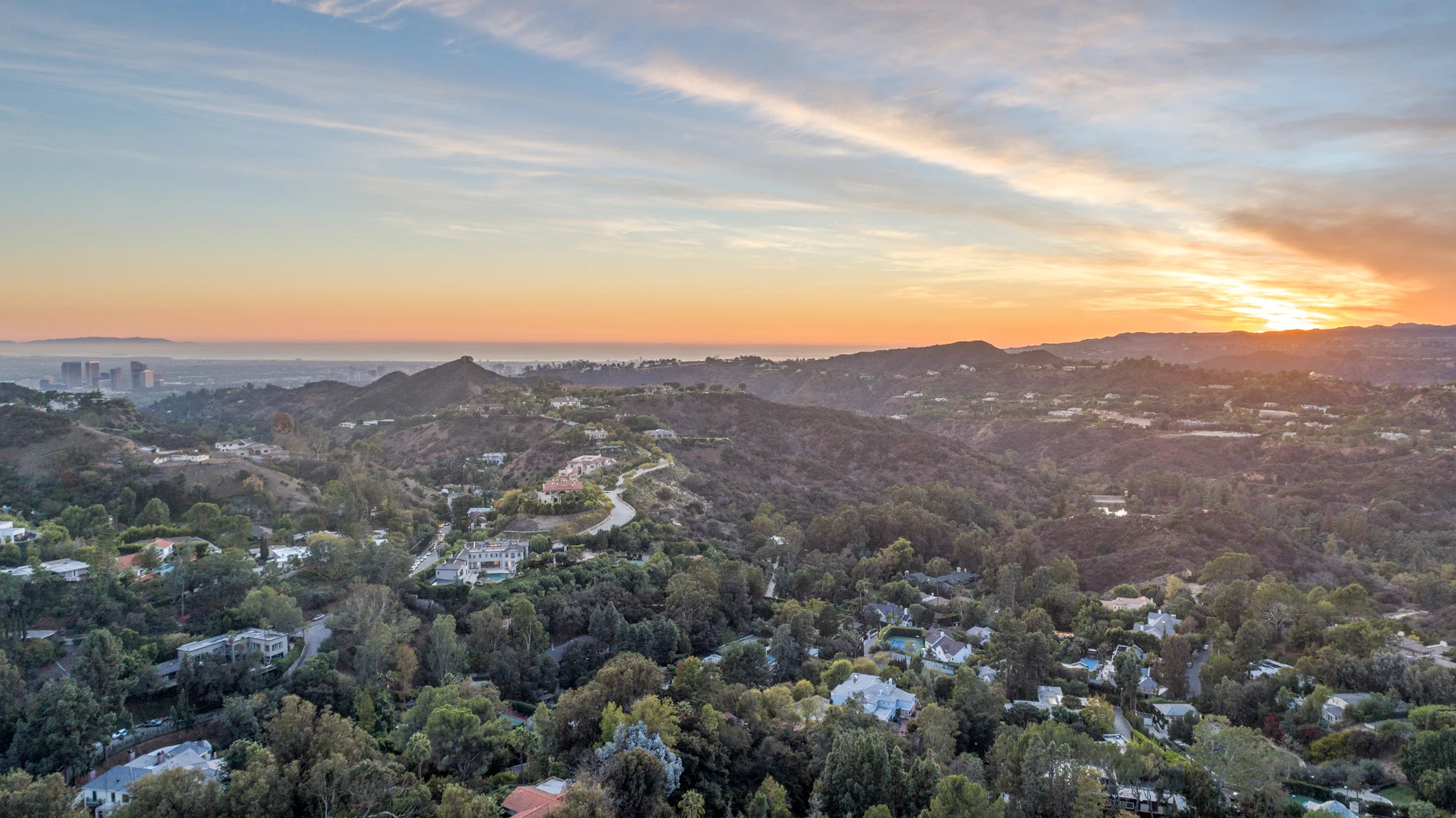 12000 Crest_068.jpg