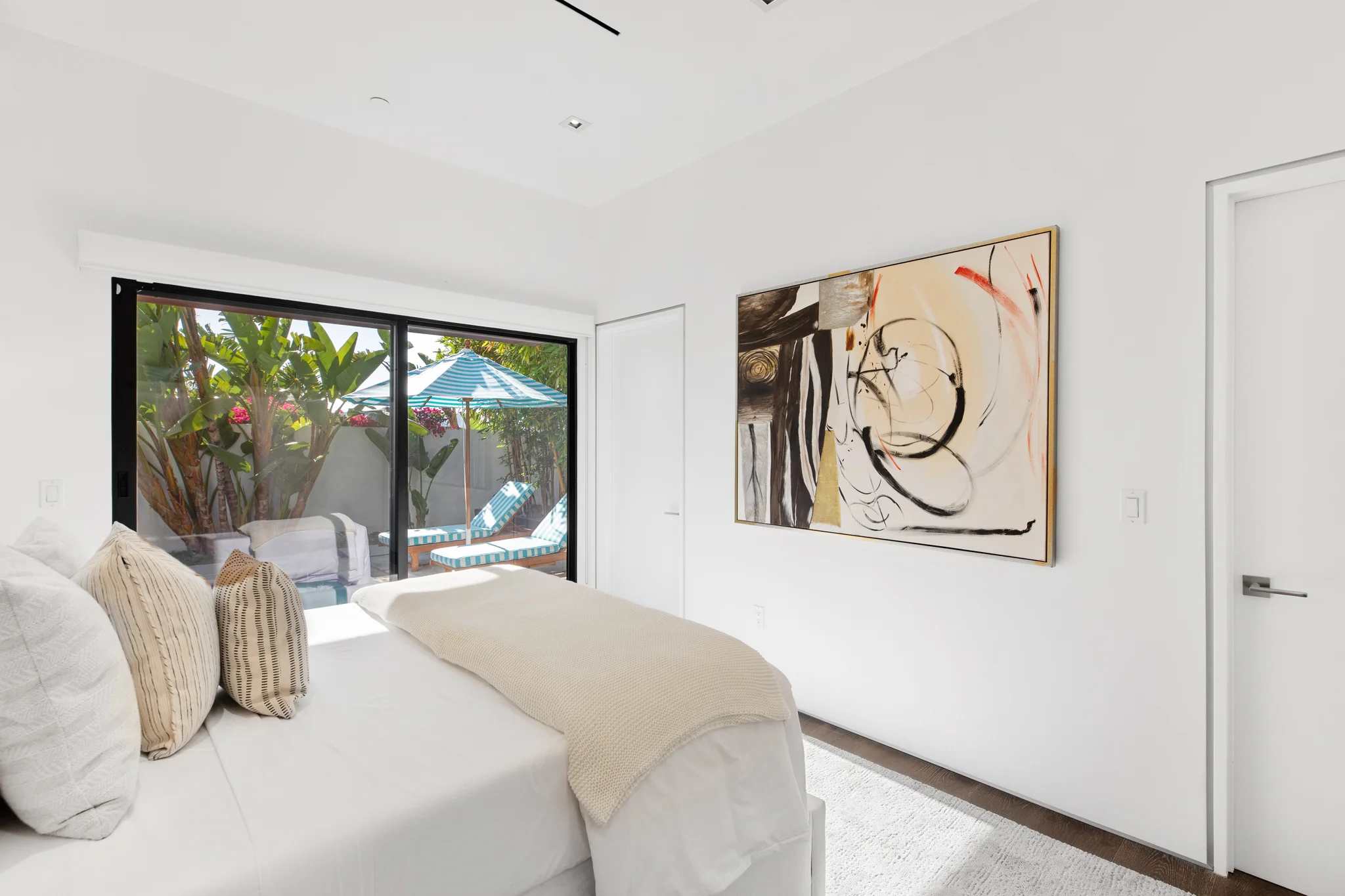 2220 Astral Place Hollywood Hills — Steve Frankel Luxury Beverly