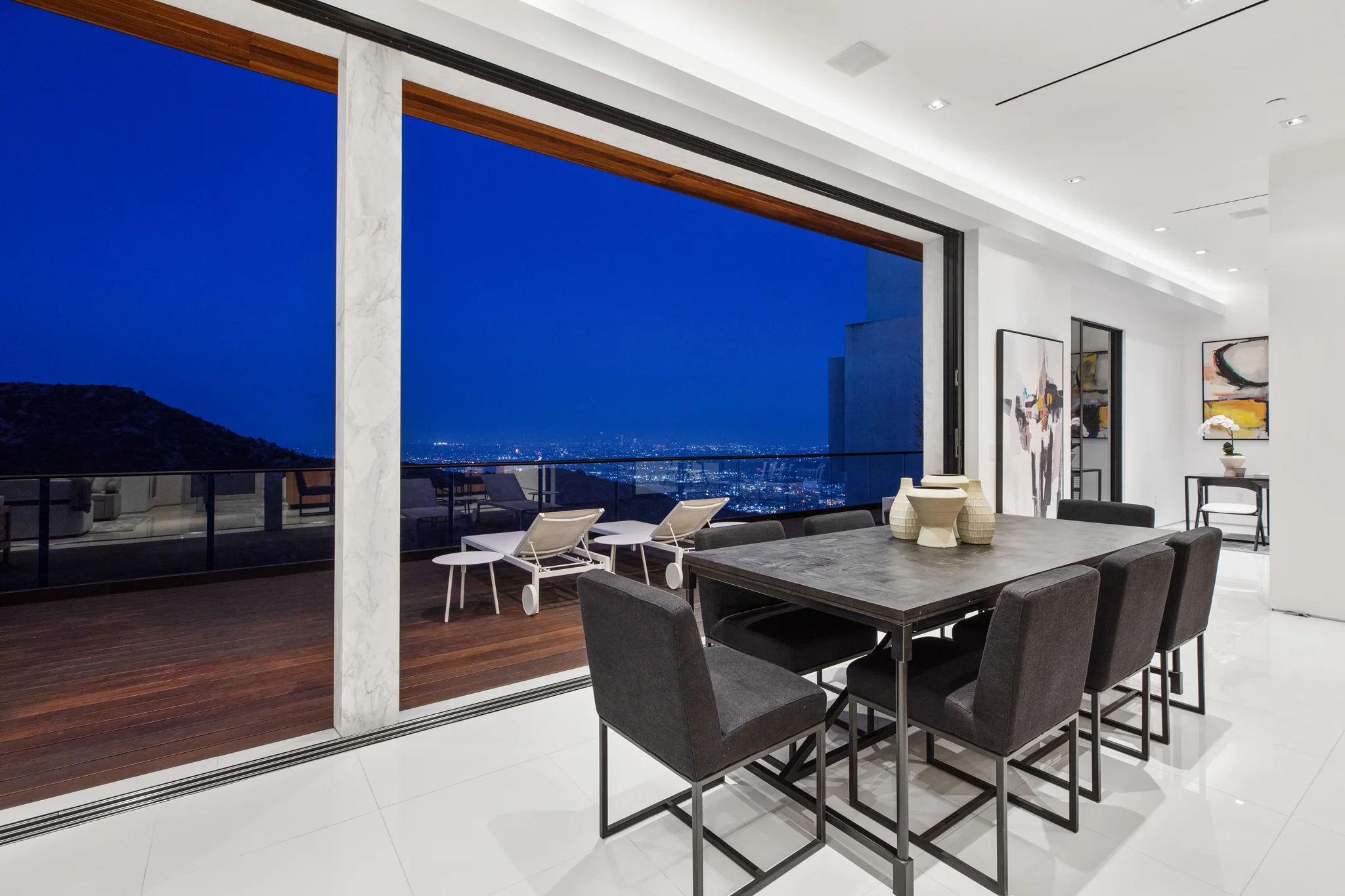 2220 Astral Place Hollywood Hills — Steve Frankel Luxury Beverly