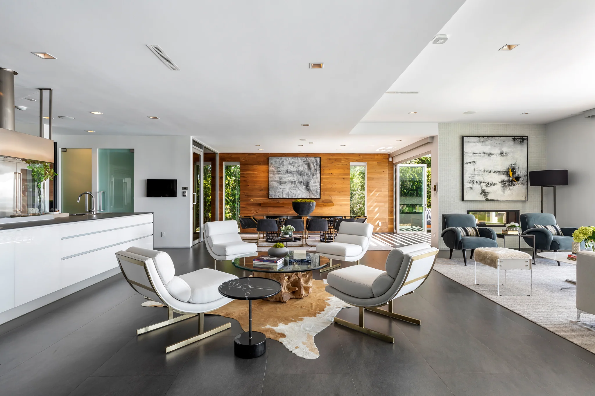 1557 Tower Grove_010.jpg