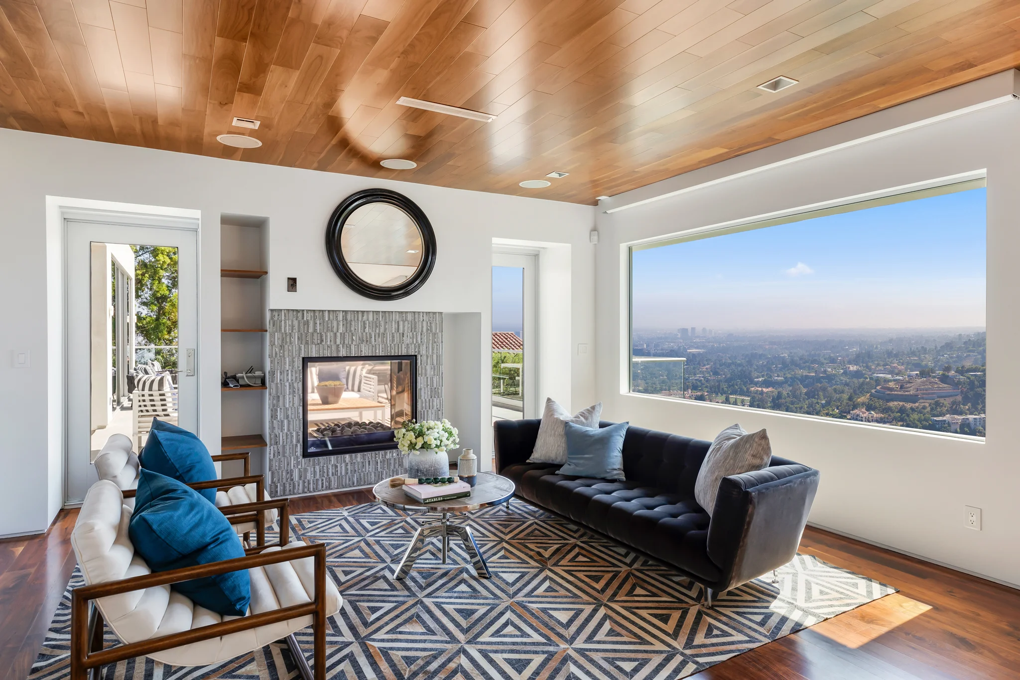 1557 Tower Grove_031.jpg