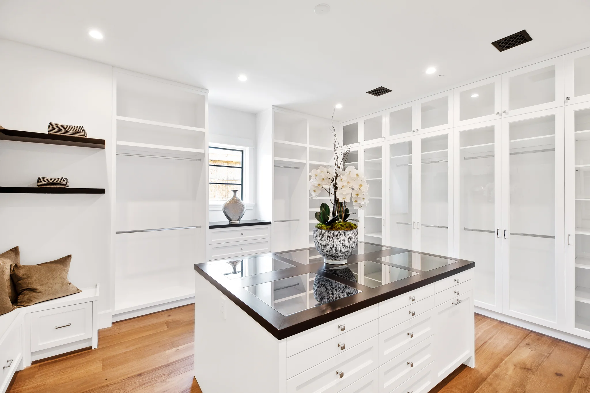 128 Glenroy_033.jpg