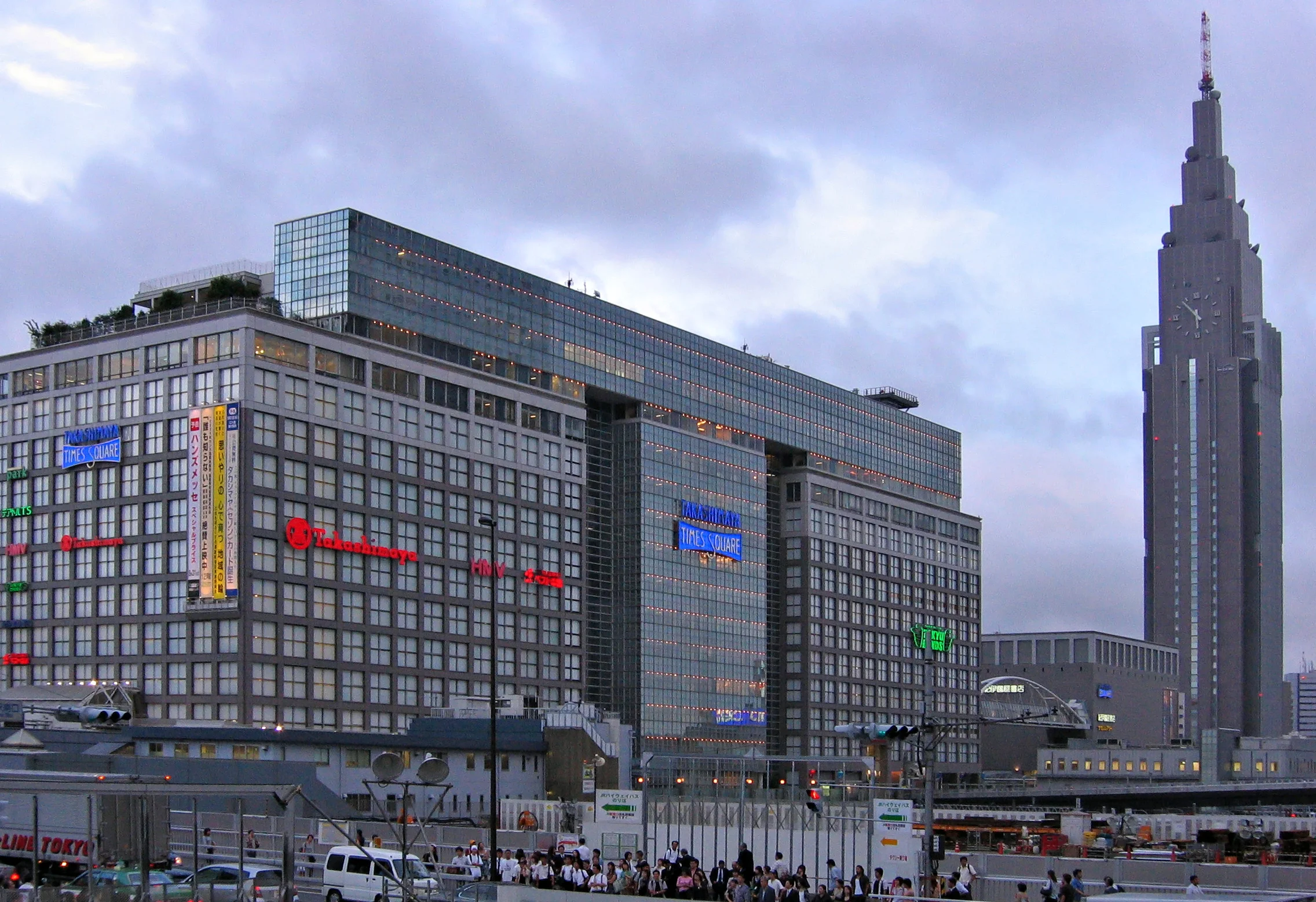 TAKASHIMAYA