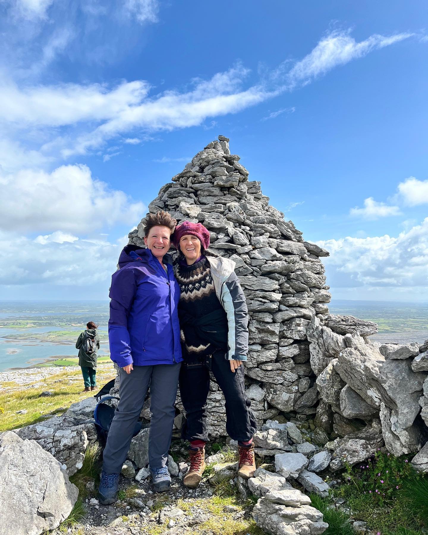 Ireland, you were a tonic! 🇮🇪

And huge thanks to the incomparable @umadinsmoretuli (@yoganidranetwork )for a magical week long retreat at @burrenyoga which left me feeling rested and replenished 🙏😴🧘🏻&zwj;♀️

All sessions are back on this week!