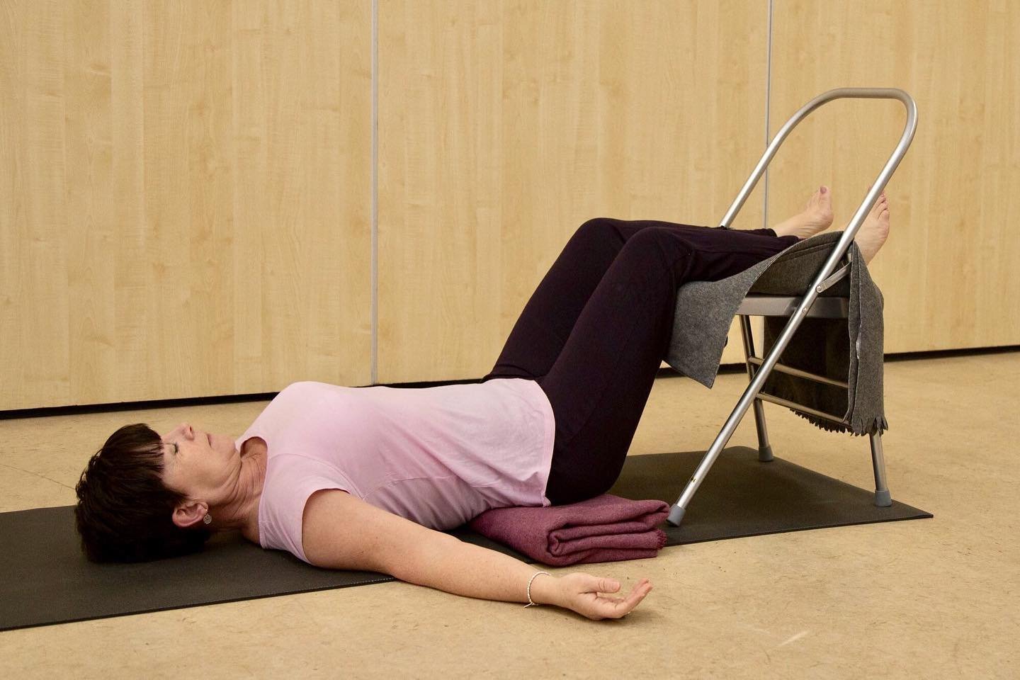 I&rsquo;ve been leaning into my Restorative yoga practice after breaking a toe this week 🤦&zwj;♀️

This has been one of my &lsquo;go to&rsquo; poses.  It&rsquo;s fantastic if you&rsquo;re carrying a toe injury but it&rsquo;s also perfect any time yo