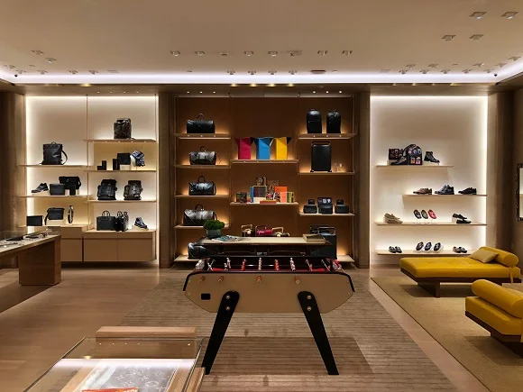 Louis Vuitton | Millwork Installation