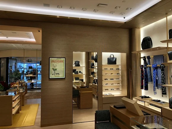 Louis Vuitton | Millwork Installation