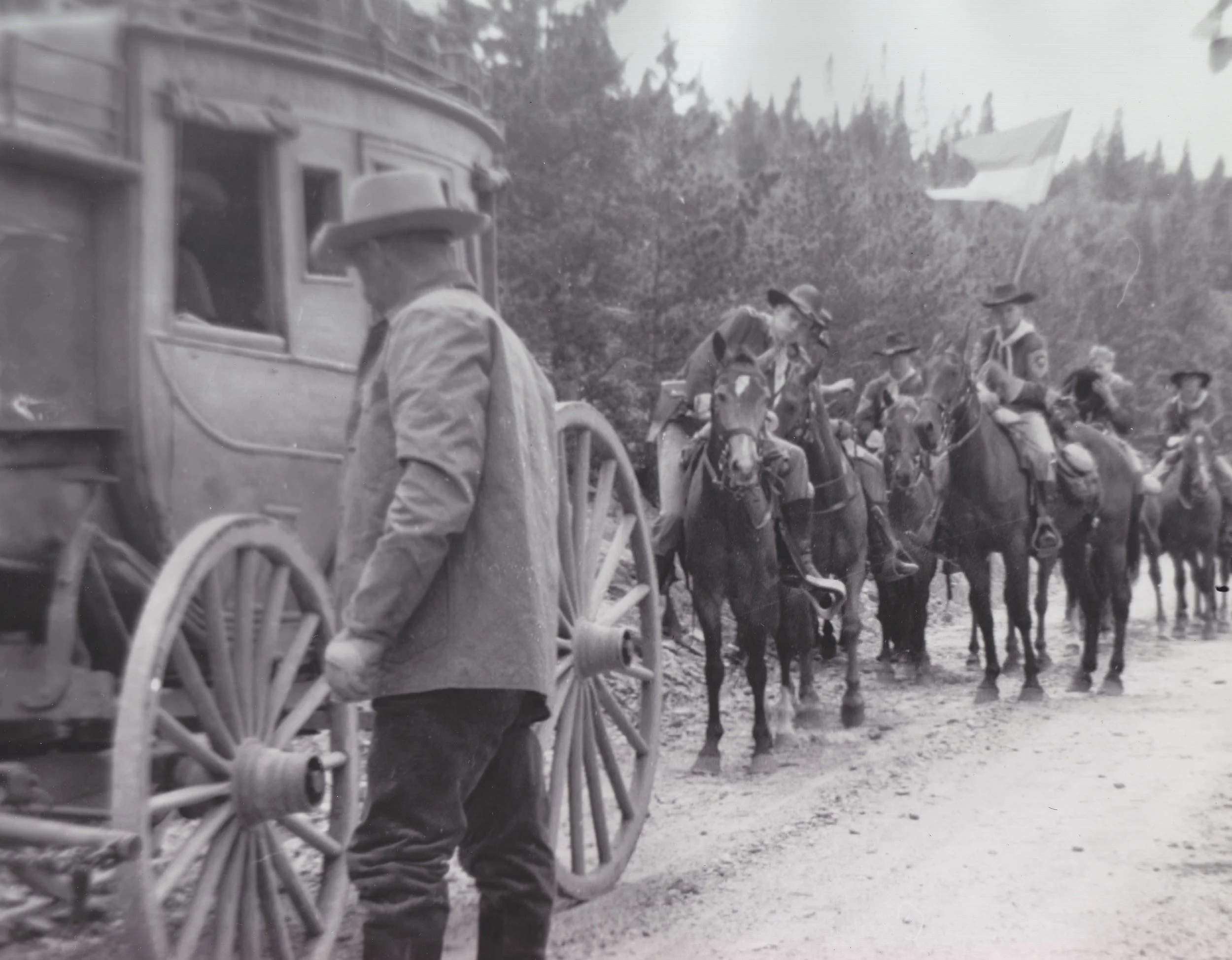 The Overland Stagecoach and Westernaires Cavalry team await the shooting of another scene in Stagecoach (1966). The first rider is Westernaire alumnus Harold Smethills riding Lady Anne.