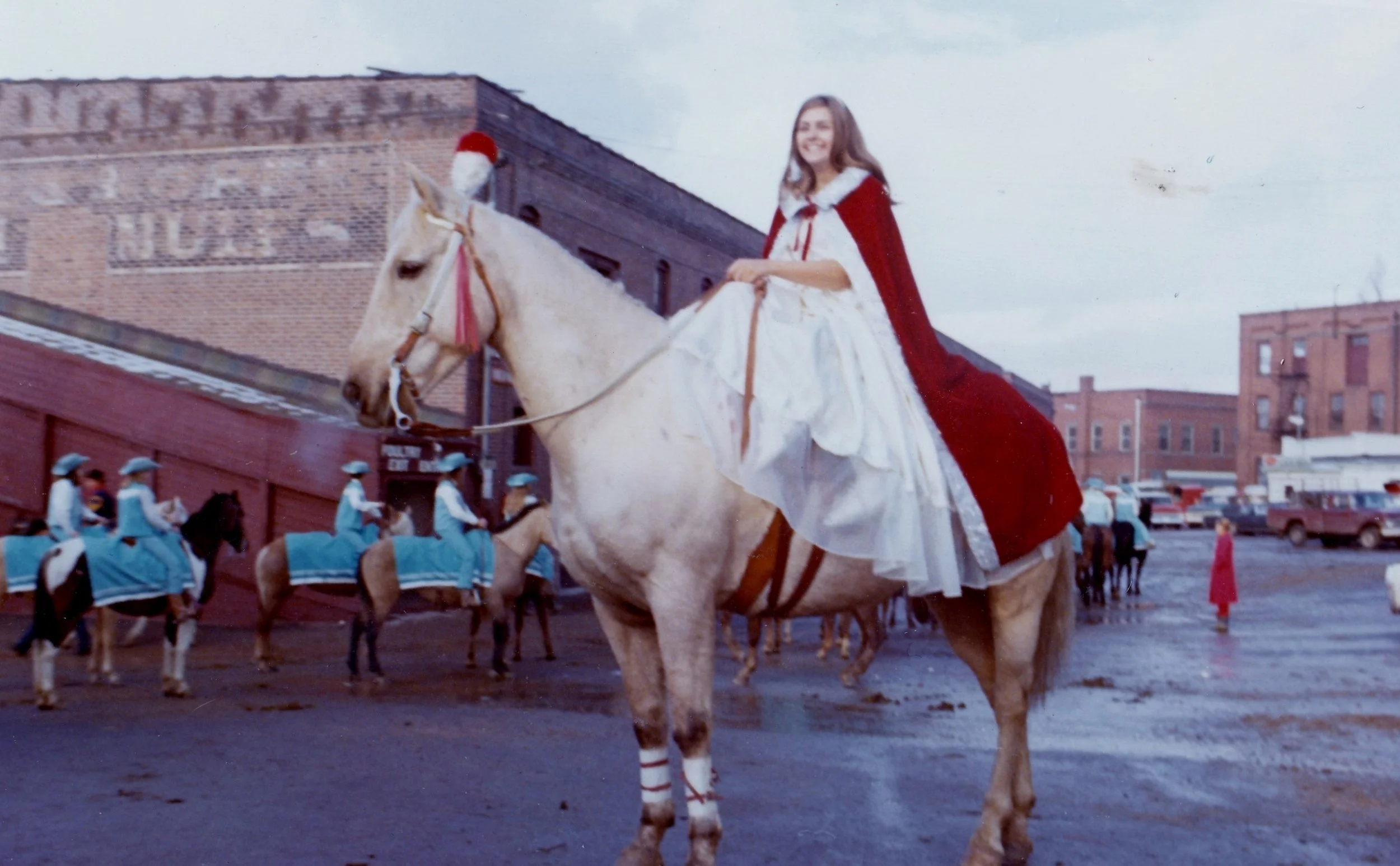 Alumna Sharon Easley as “Queen Guinevere” at the 1969 Horsecapades annual show.