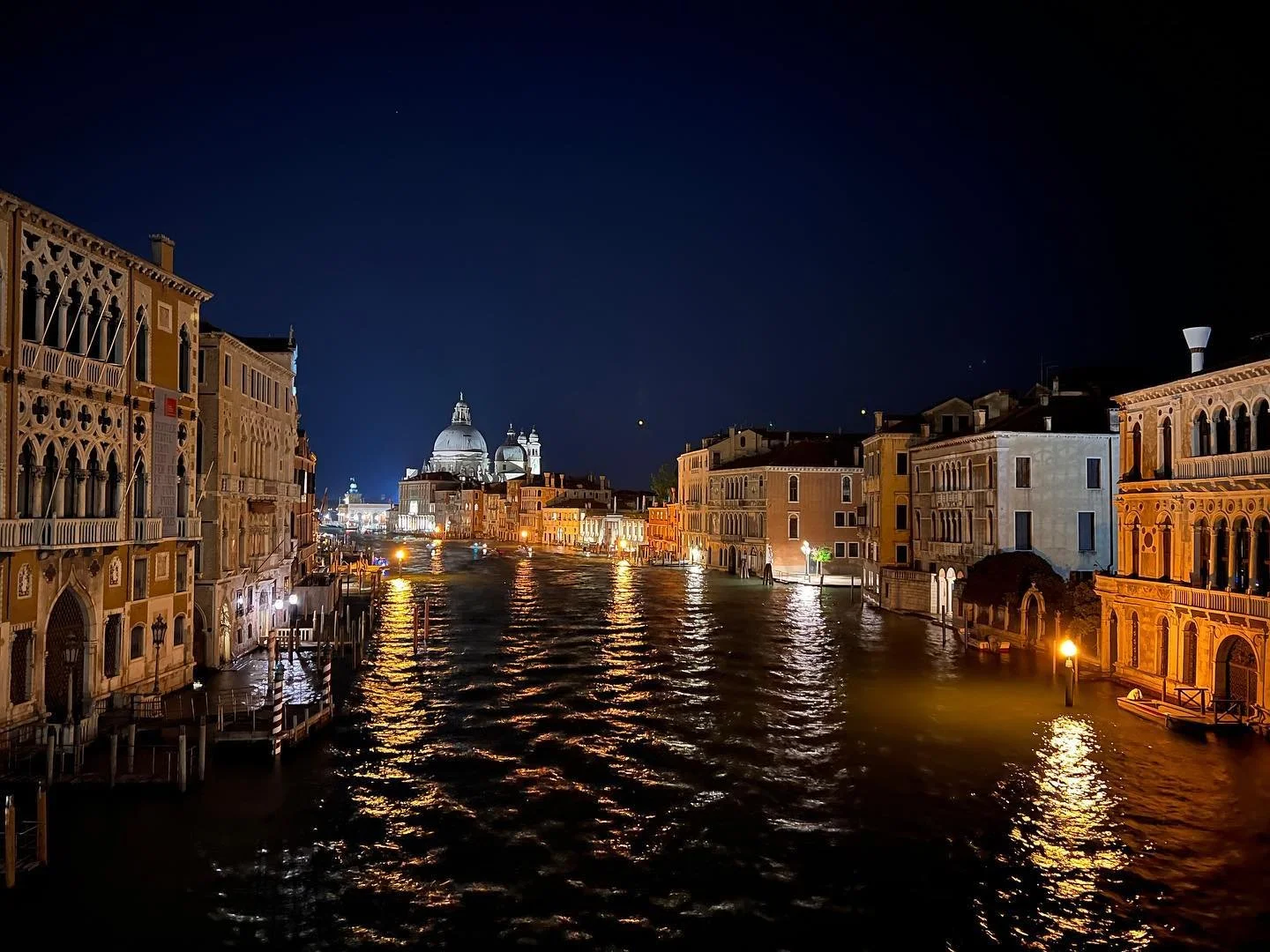 Can't get enough of the stunning architecture in Italy and Greece! From the towering columns of the Parthenon to the intricate details of the St Mark&rsquo;s Basilica and the beauty of Florence and Venice, each structure tells a story of a rich cultu