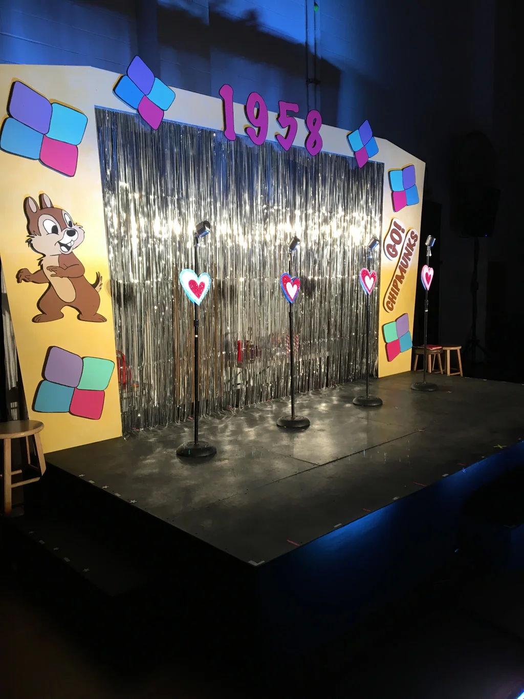  11' Walls with Chipmunk Mascot Cutout 14' Header with "1958" Cutout 