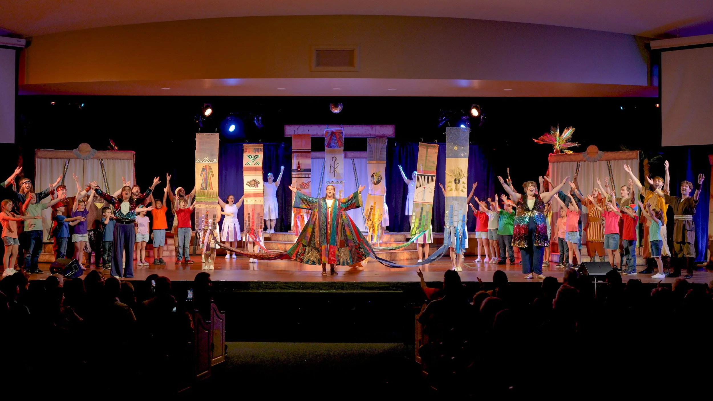 20260605_Servant_Stage_Joseph-1088.jpg