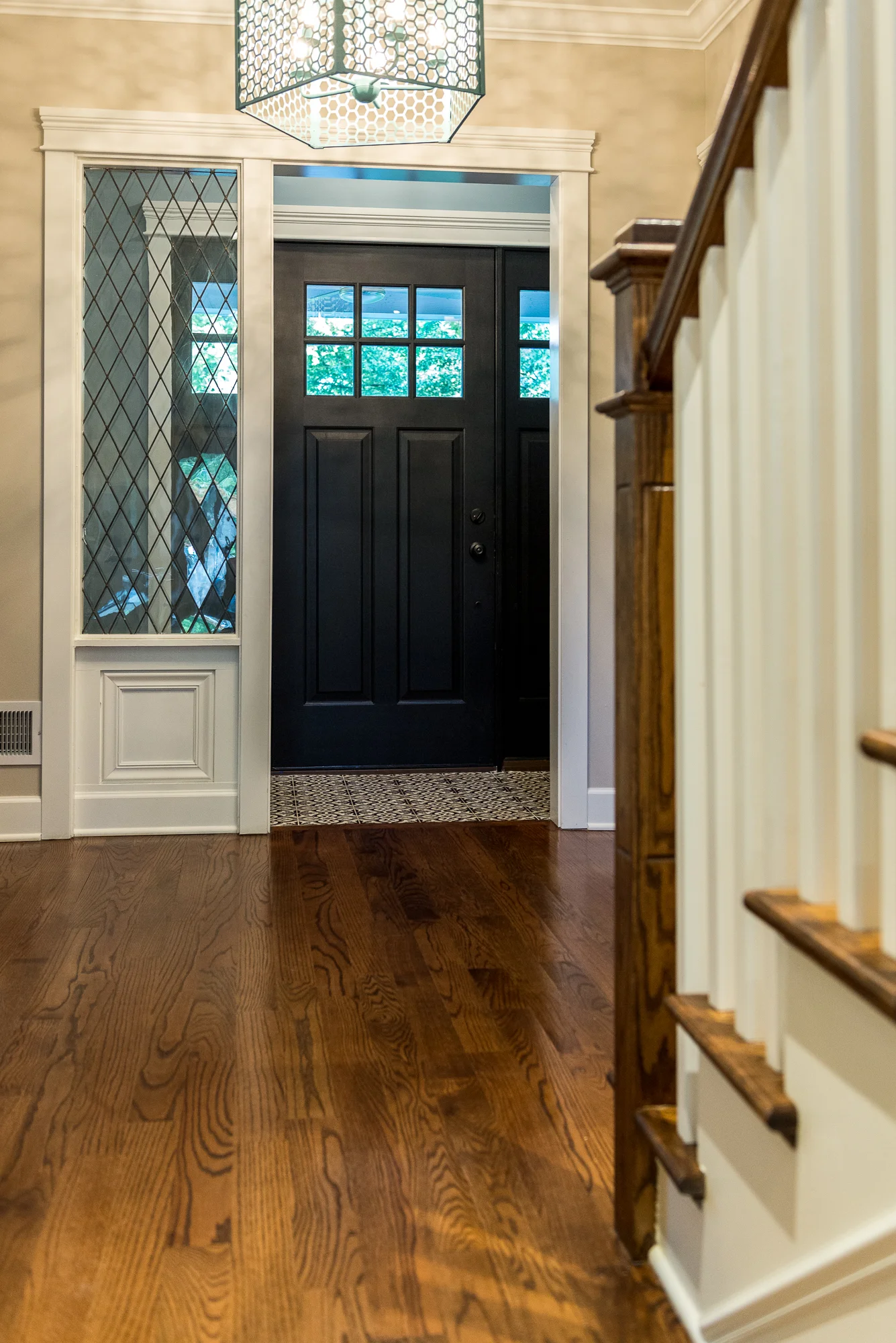 606 Forest Ave-1LR.jpg