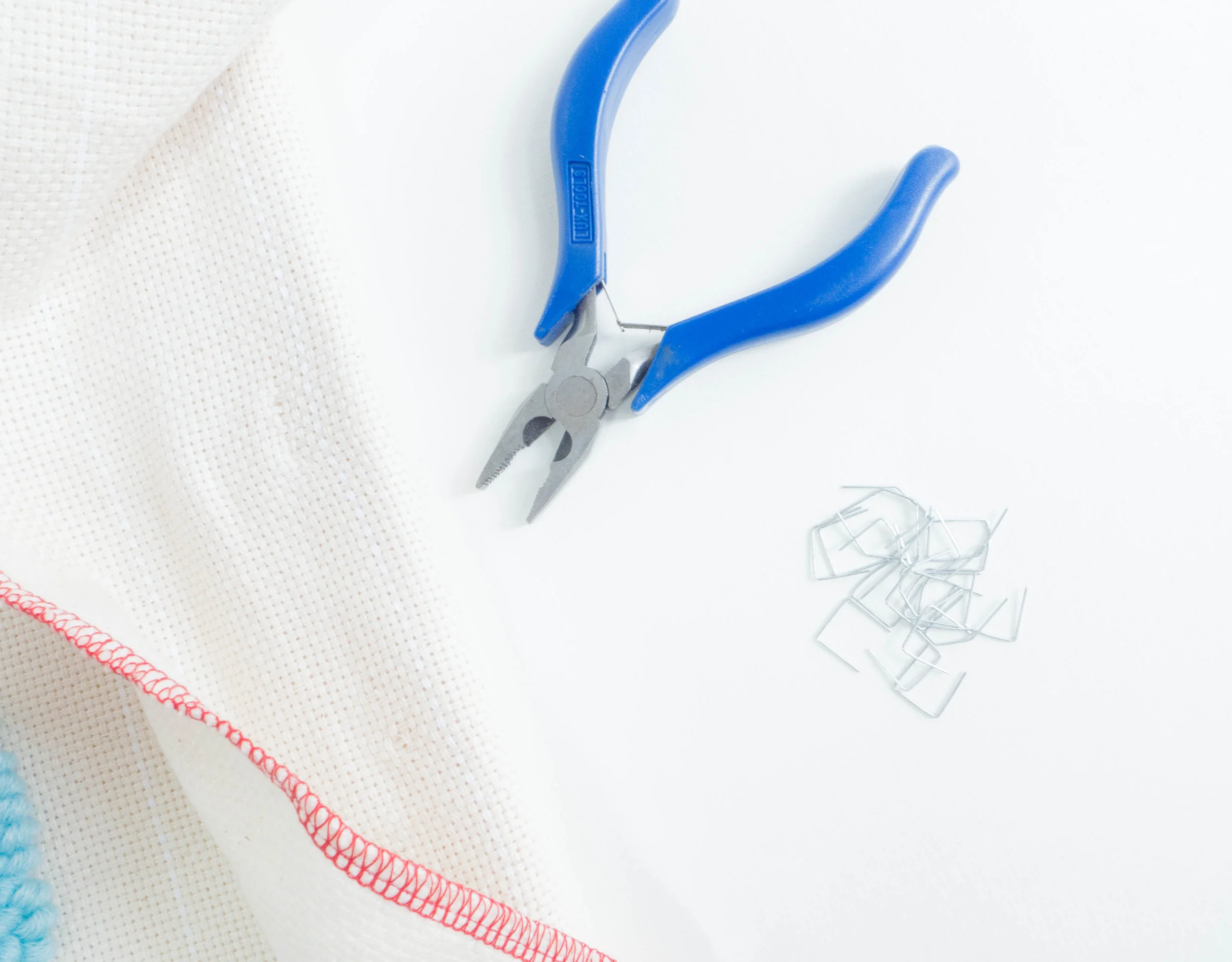 How to stretch fabric for punch needles — The Joyful Punch