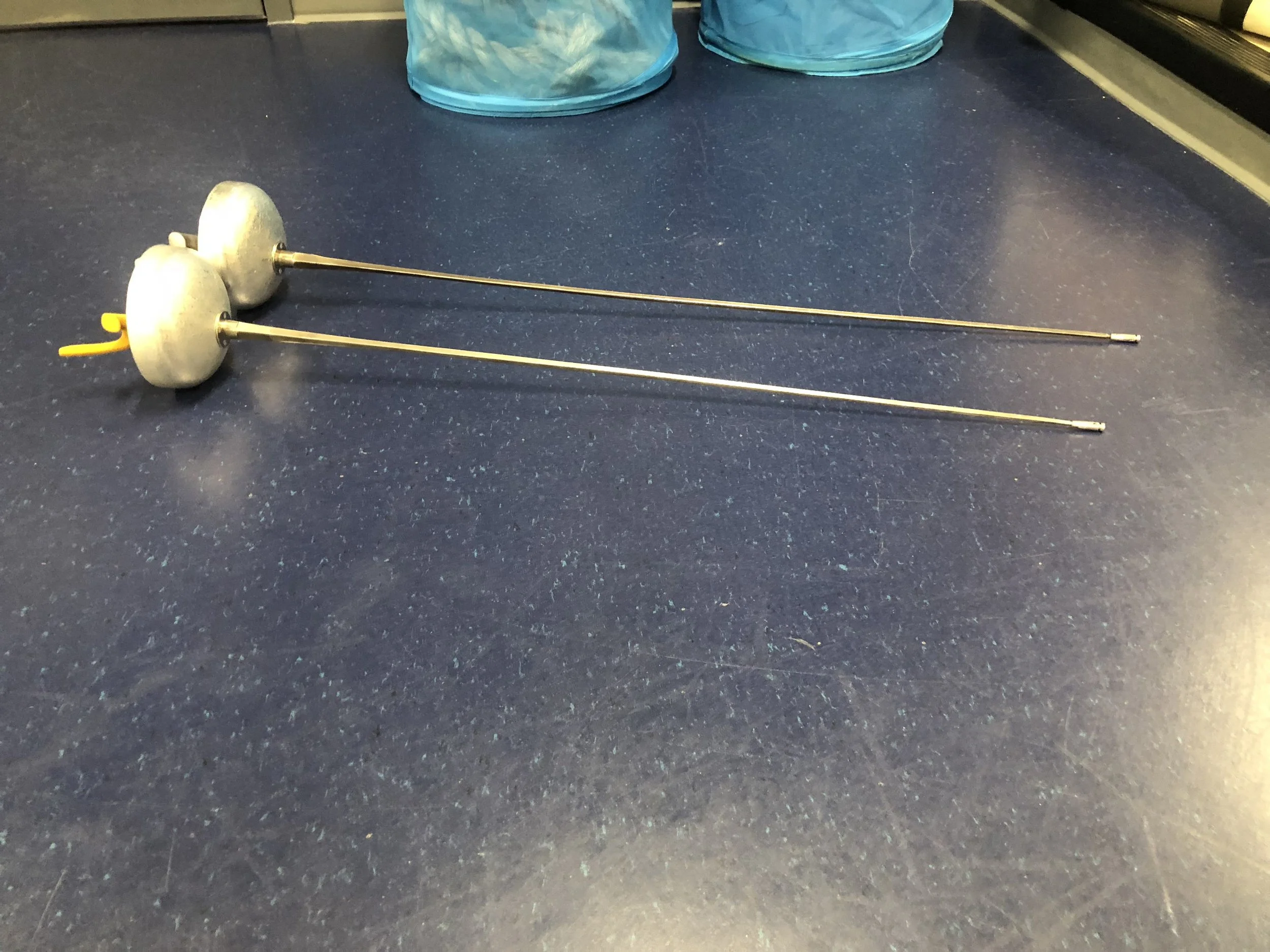 Depending on your size, the épée length changes.