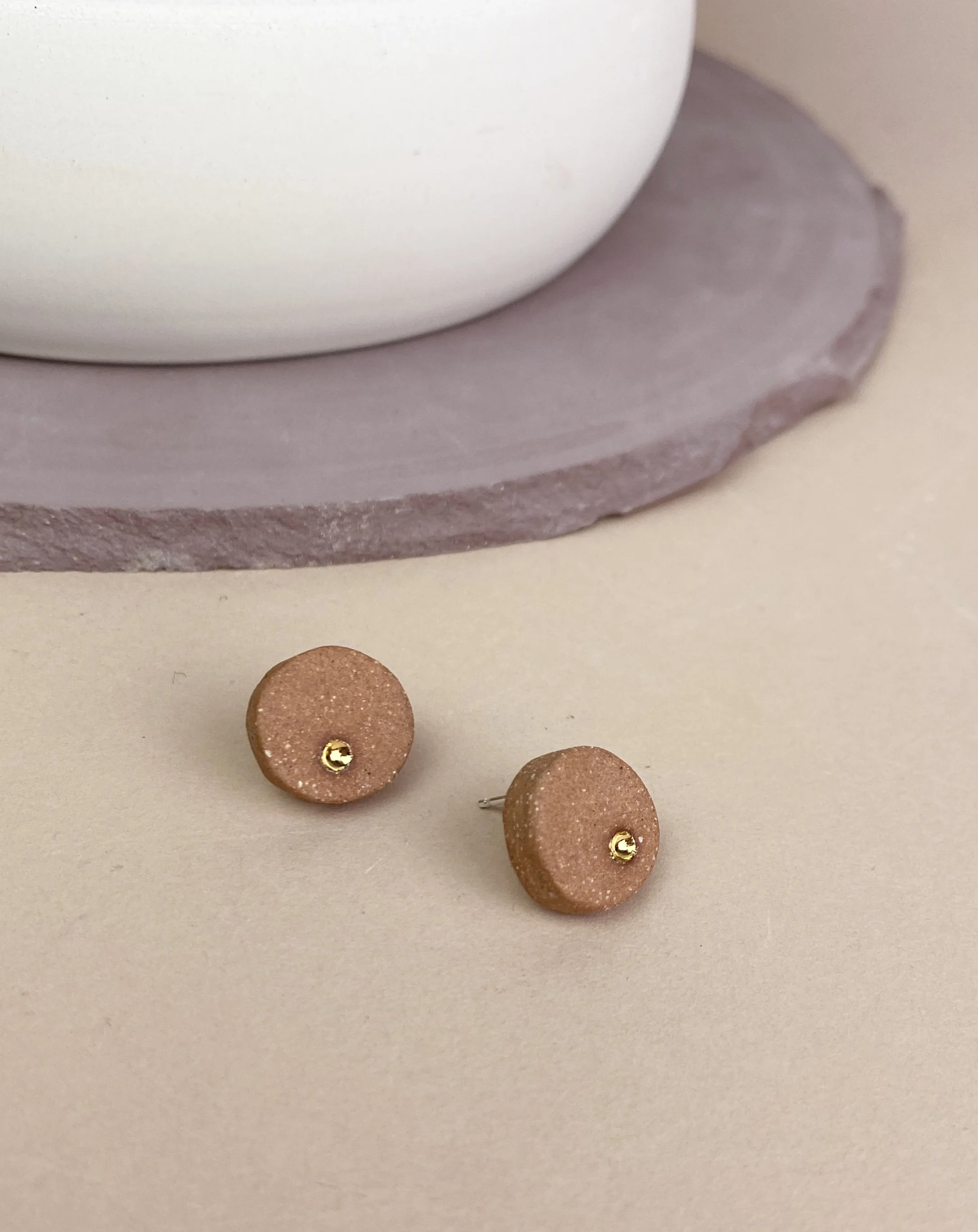 Vela Studs