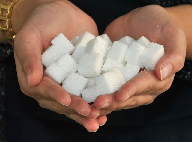 sugar-cube-2693871_640.jpg