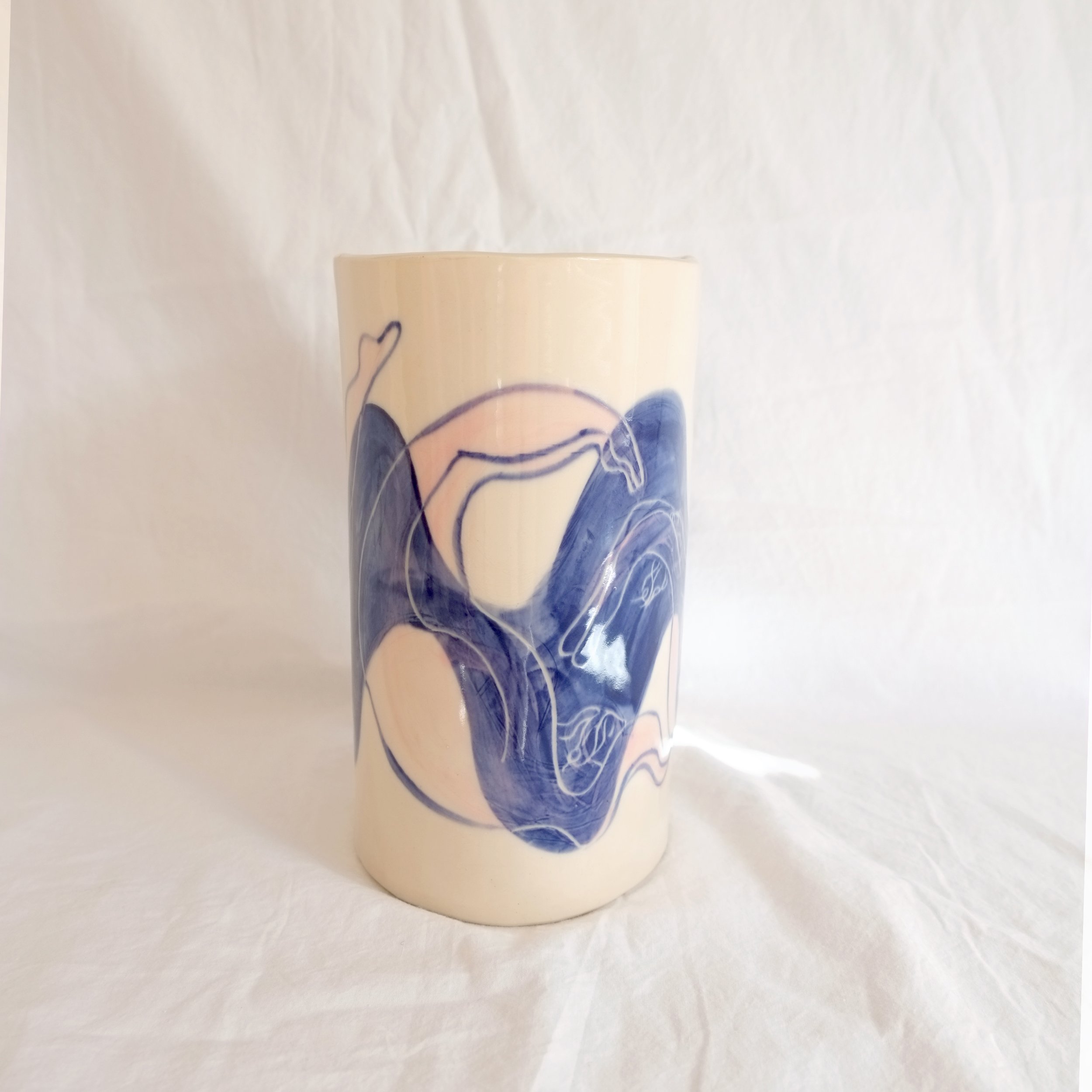 SwimmingWomenVase2.jpg