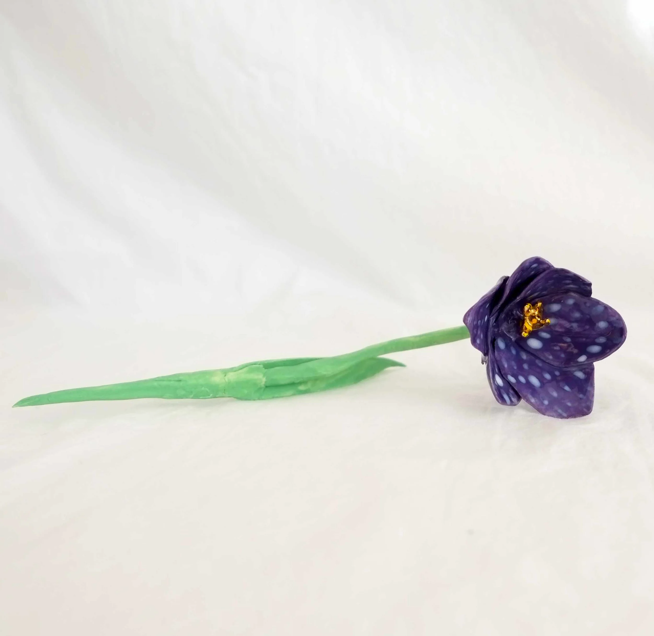Purpletulip_ceramic_flower_sculpture_onside.jpg