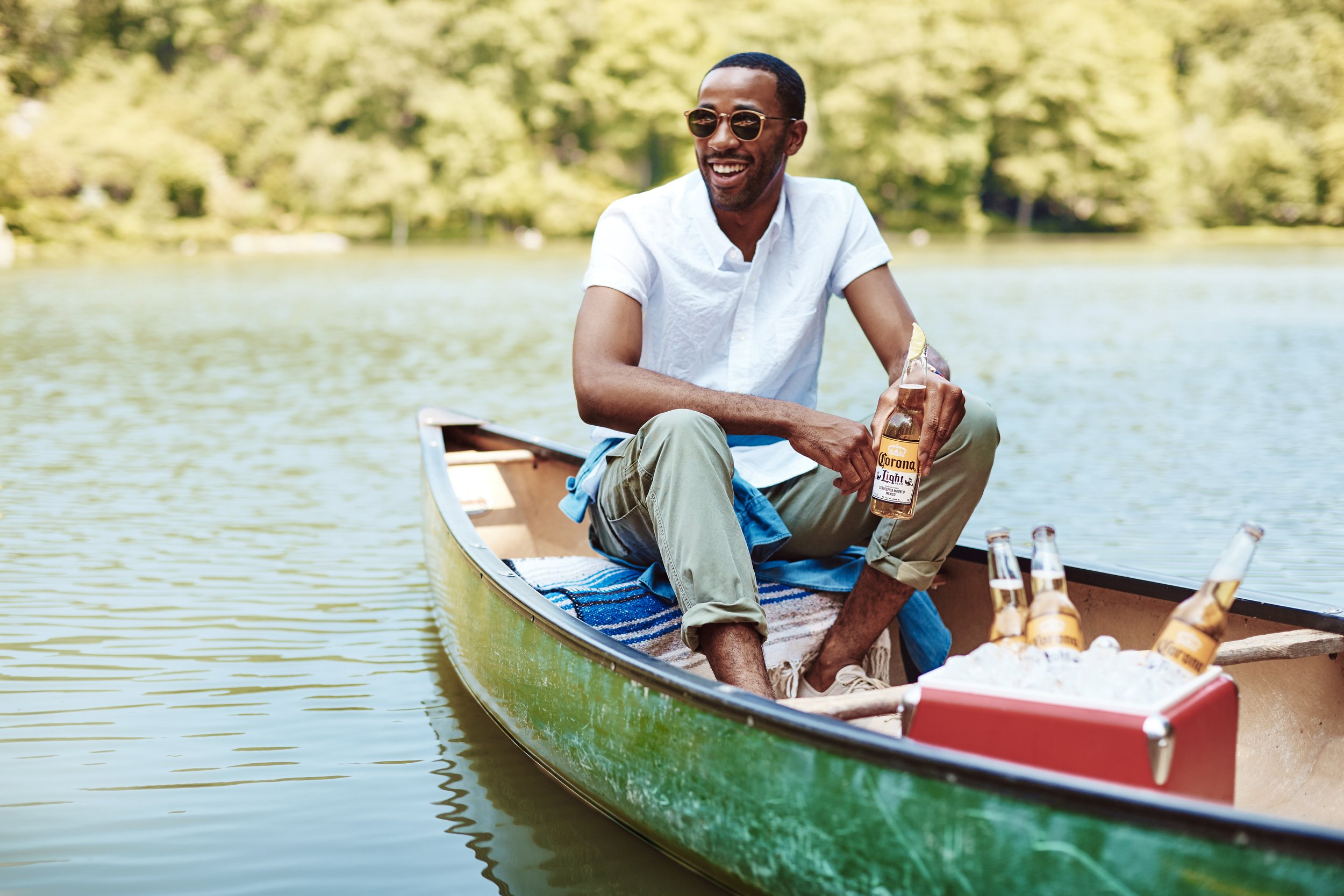 Lakeside_BBQ_CORONA_Mens_Blogger_Outfit_BD_1154972271_EDITORIAL_CAPTURE_258.jpg