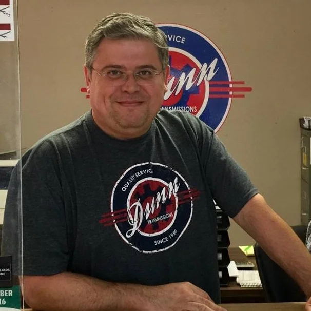 armando hernandez service manager