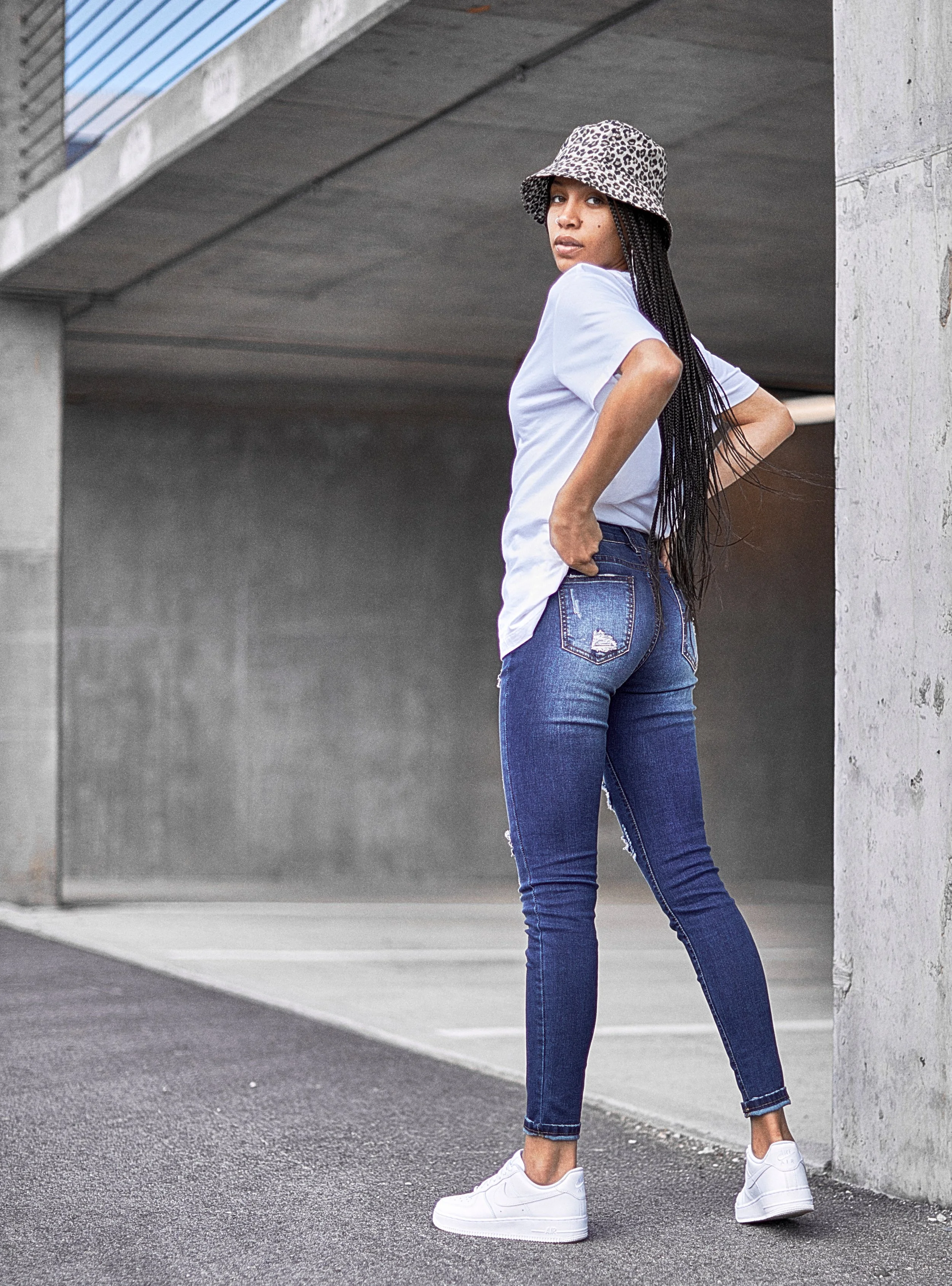 FNL_20210413_Supply&Demand_Jeans_PhotoStudio_789 (2).jpeg