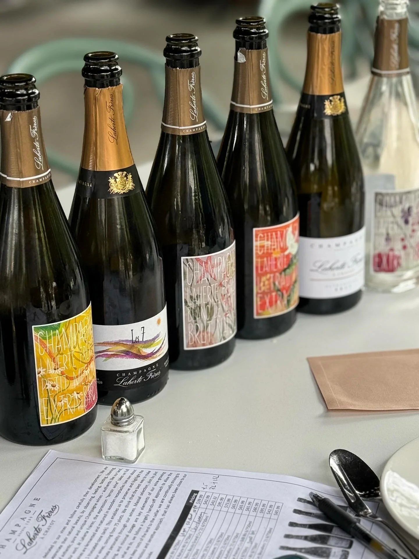 Did someone say Champagne..? (We’re having A LOT of fun) πΎπ₯
And a special thanks to our friend Aurélien Laherte from Champagne Laherte Freres for joining us on our tasting tour and sharing some incredible knowledge!
#champagne #cham