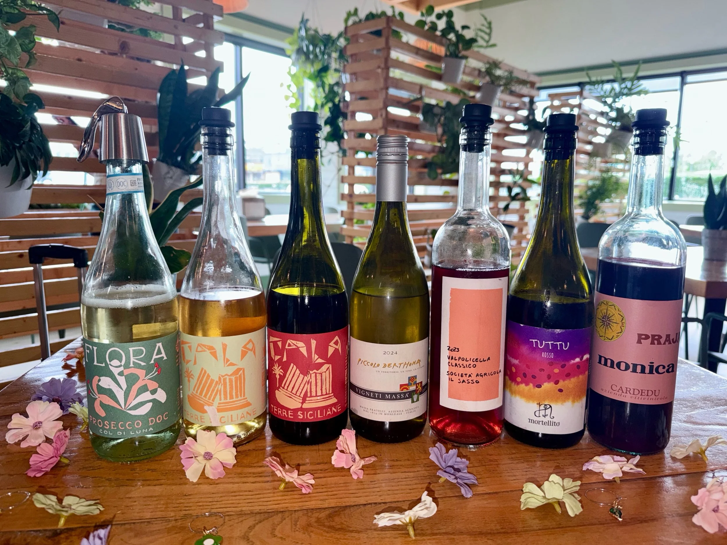 From crisp bubbles to bold reds, this lineup is a reminder that some of Italy&rsquo;s most exciting wines come from regions and grape varieties you may not know&mdash;yet. 🇮🇹🍷

✨ In the glass:
&bull; FUSO Col Di Luna Flora Prosecco
&bull; FUSO Dar